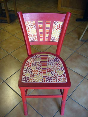 Chaise décorée de mosaïque Chaise décorée de mosaïque